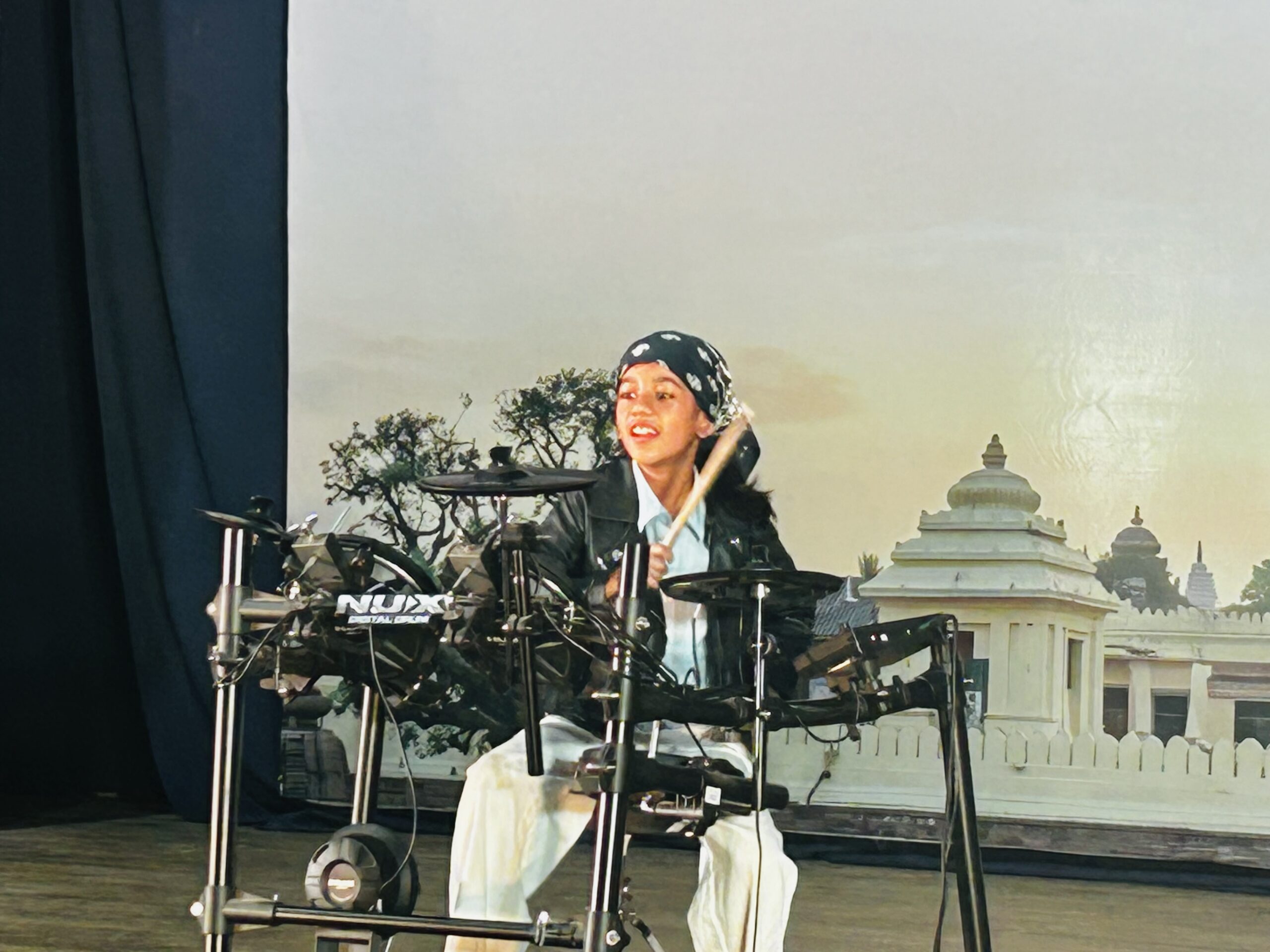 व्हिएतनाम येथील आंतरराष्ट्रीय संगित महोत्सवात आठ वर्षाची लिशा मतकर करणार भारताचे प्रतिनिधित्व